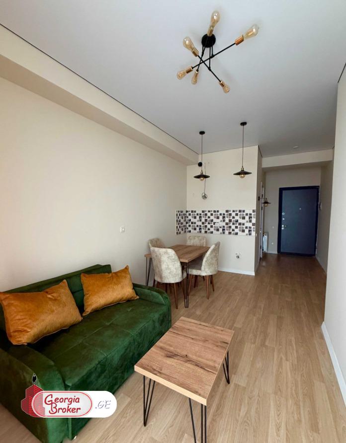 იყიდება ახალი გარემონტებული 2 ოთახიანი ბინა